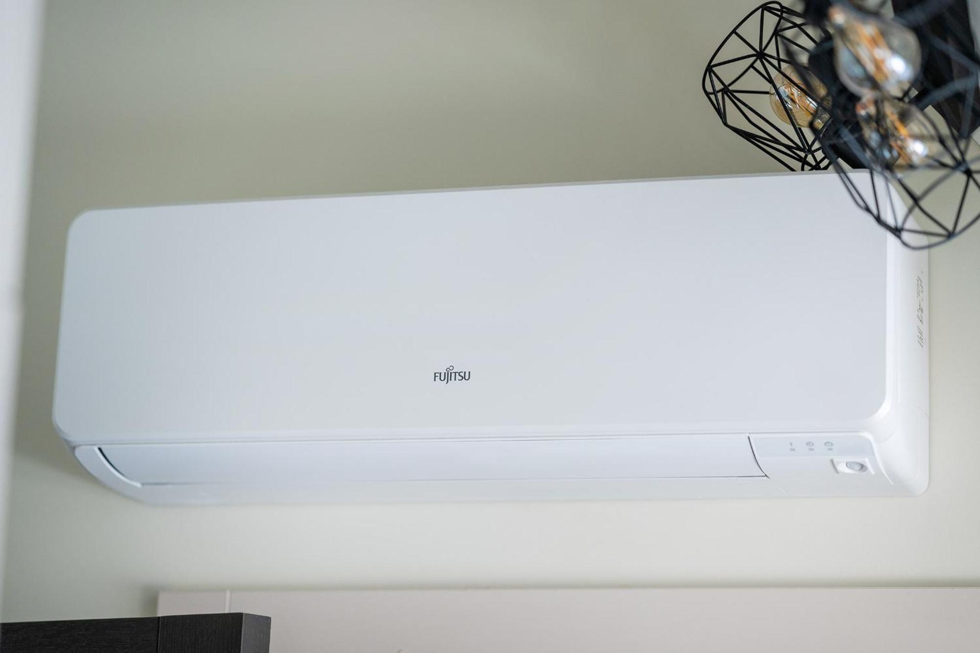 Cozy Central Attic Self Check In VNO Exterior foto